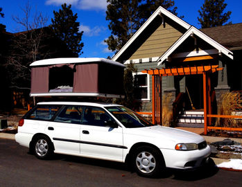 La tenda su ordinazione a un solo strato, rettangolo della cima del tetto dell'automobile della vetroresina 4X4 ha modellato
