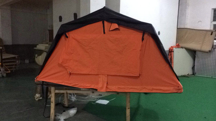 Anti tenda montata dell'automobile dell'acqua tetto con la scala di alluminio allungabile di 2M